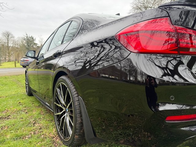 2018 BMW 3 SERIES - Photo 10