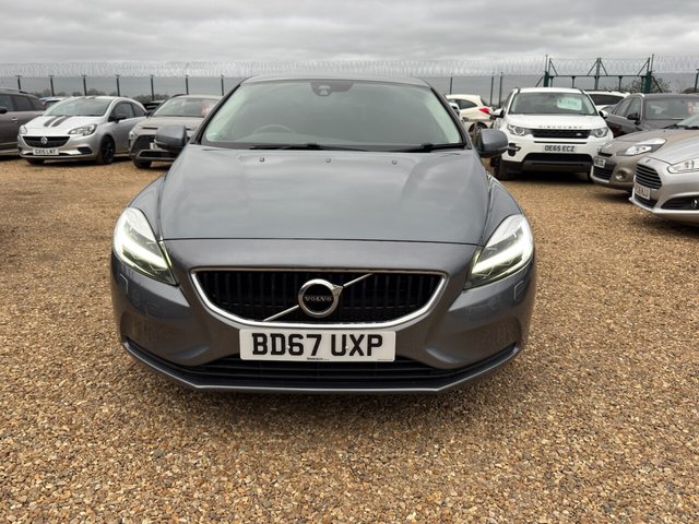 2017 VOLVO V40 2.0 D2 Momentum Nav Plus Hatchback 5dr Diesel Manual Euro 6 (s/s) (120 ps) - Photo 7