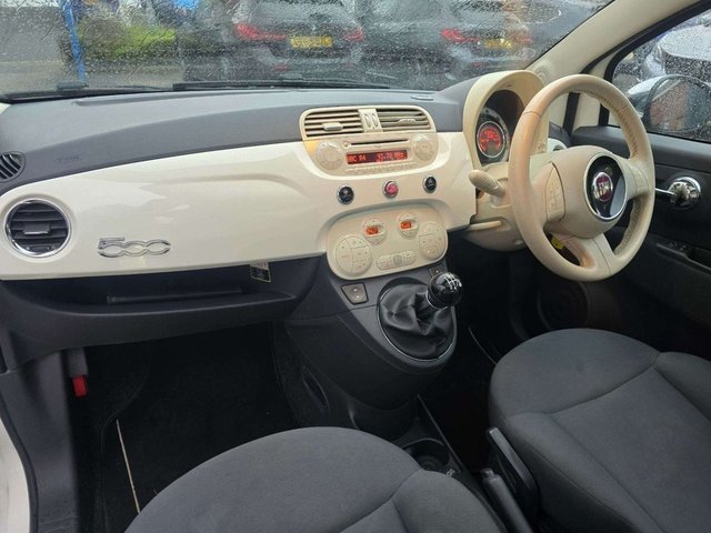 2011 Fiat 500 1L Lounge 3dr - Photo 2