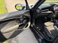 USED 2023 23 MINI HATCH 2.0 Cooper S Sport Hatchback 5dr Petrol Steptronic Euro 6 (s/s) (178 ps) GREAT SPEC COOPER S AUTO , LOW MILES TWIN SUNROOFS , SAT NAV ,REVERSE CAMERA ,HEATED SEATS ,JOHN COOPER WORKS BODY STYLING ETC .