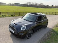 USED 2023 23 MINI HATCH 2.0 Cooper S Sport Hatchback 5dr Petrol Steptronic Euro 6 (s/s) (178 ps) GREAT SPEC COOPER S AUTO , LOW MILES TWIN SUNROOFS , SAT NAV ,REVERSE CAMERA ,HEATED SEATS ,JOHN COOPER WORKS BODY STYLING ETC .