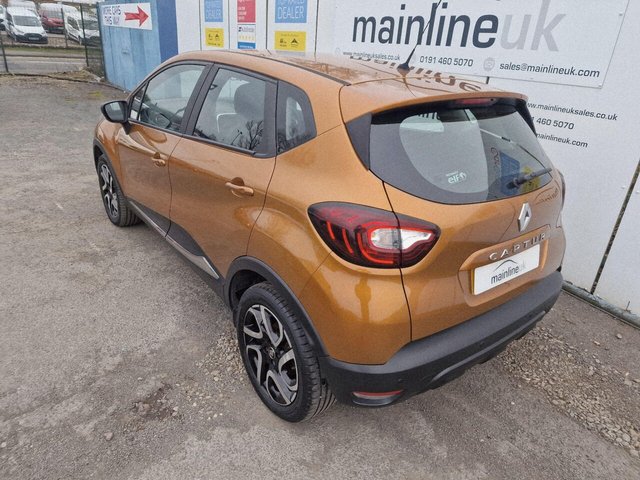 2018 RENAULT CAPTUR - Photo 5