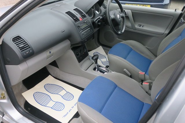 2001 VOLKSWAGEN POLO - Photo 11