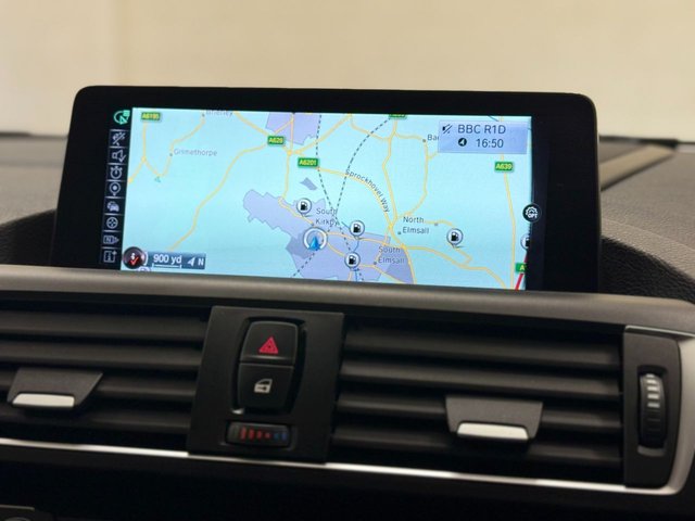 2015 BMW 1 SERIES - Photo 2