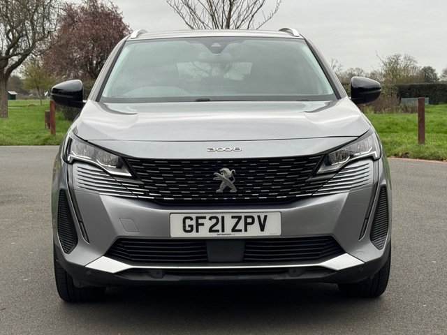 2021 PEUGEOT 3008 - Photo 2