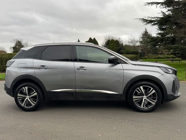 2021 PEUGEOT 3008 - Photo 4