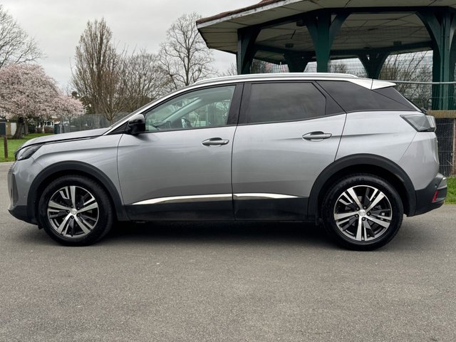 2021 PEUGEOT 3008 - Photo 8