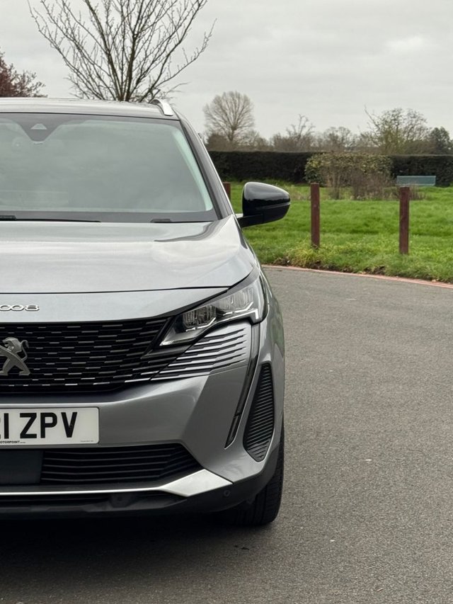 2021 PEUGEOT 3008 - Photo 10