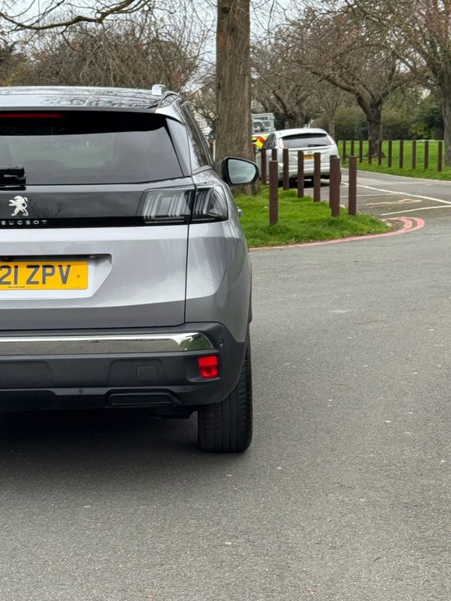 2021 PEUGEOT 3008 - Photo 12