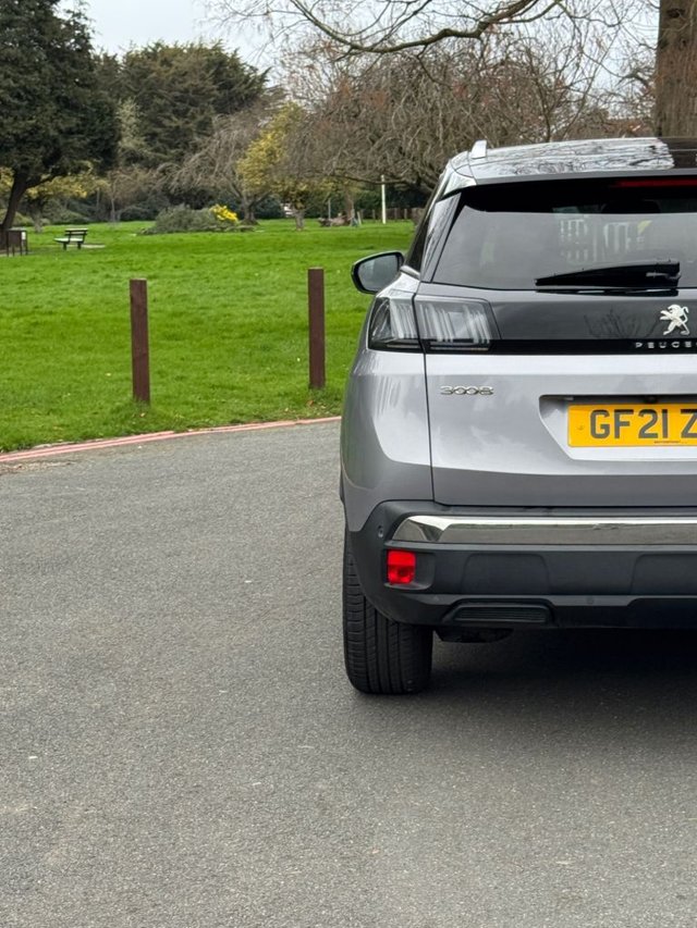 2021 PEUGEOT 3008 - Photo 11