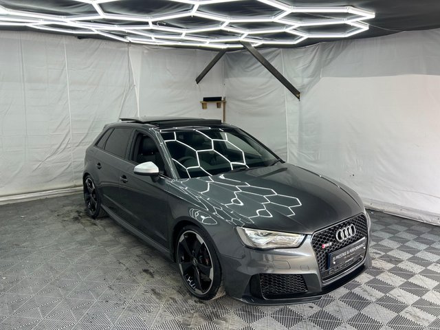 View our AUDI RS3