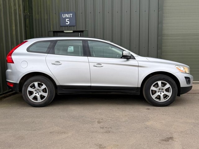 2009 VOLVO XC60 - Photo 3