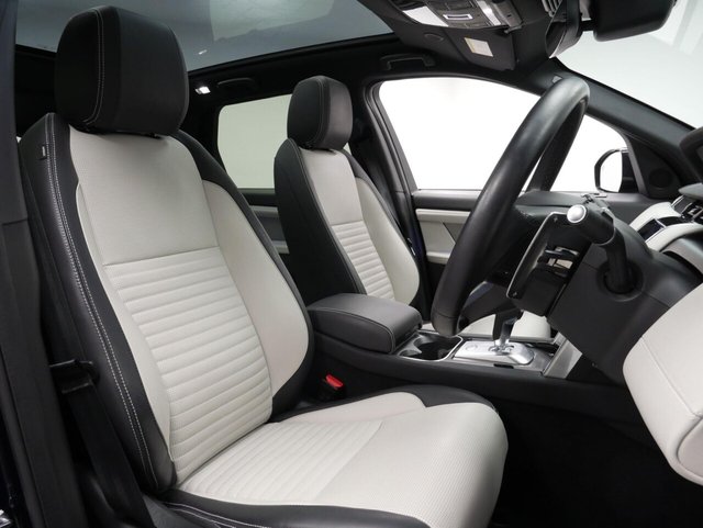 2023 Land Rover DISCOVERY SPORT - Photo 4