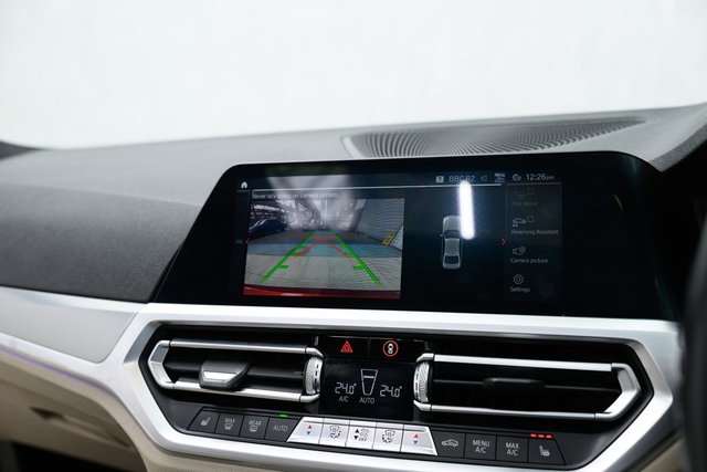 2020 BMW 3 SERIES - Photo 9