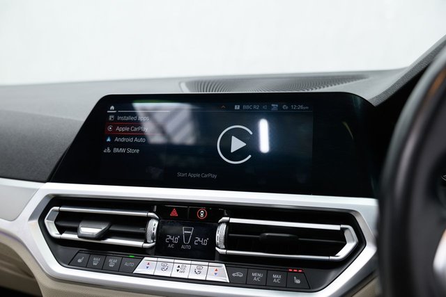 2020 BMW 3 SERIES - Photo 8