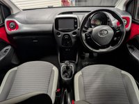 USED 2018 68 TOYOTA AYGO 1.0 VVT-i x-play Hatchback 5dr Petrol Manual Euro 6 (71 ps) Rear Camera Sat Nav