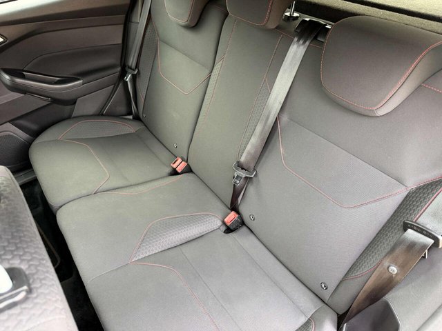 2017 Ford Focus - Photo 7