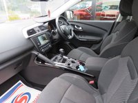 USED 2017 17 RENAULT KADJAR 1.5 dCi Dynamique Nav SUV 5dr Diesel Manual Euro 6 (s/s) (110 ps) * EXTENDED WARRANTIES AVAILABLE *