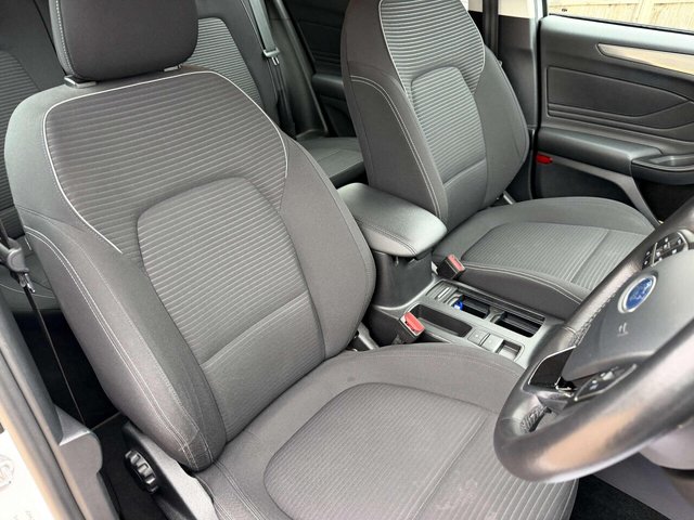 2018 Ford Focus - Photo 7