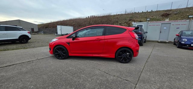 2015 Ford Fiesta 1L Zetec S Red Edition 3dr - Photo 5