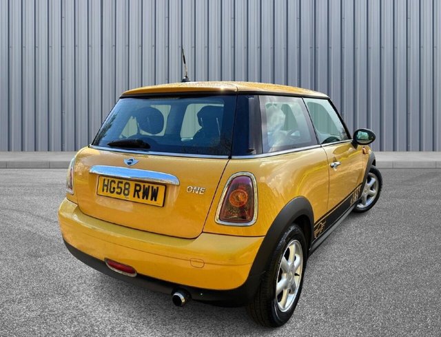 2009 MINI HATCH - Photo 6