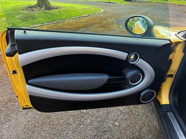 2009 MINI HATCH - Photo 12