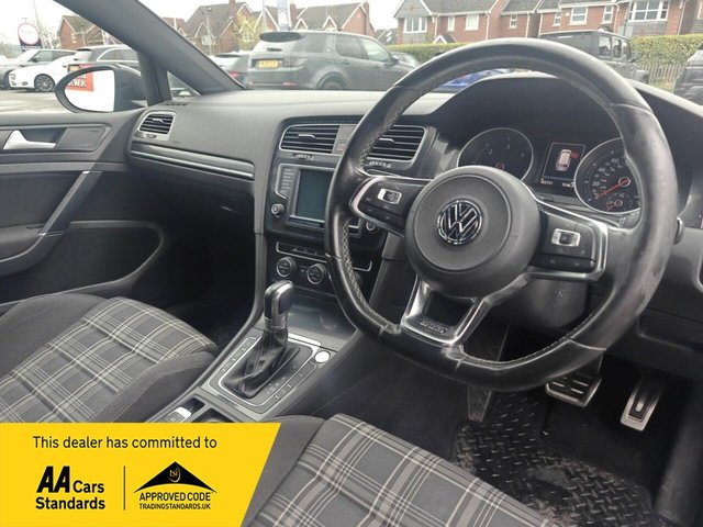 2017 VOLKSWAGEN GOLF - Photo 3