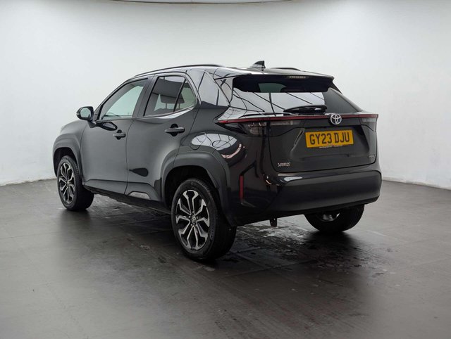 USED 2023 23 TOYOTA YARIS CROSS 1.5 Yaris Cross Design HEV Auto 5dr CLICK & COLLECT/ HOME DELIVERY