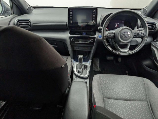 USED 2023 23 TOYOTA YARIS CROSS 1.5 Yaris Cross Design HEV Auto 5dr CLICK & COLLECT/ HOME DELIVERY