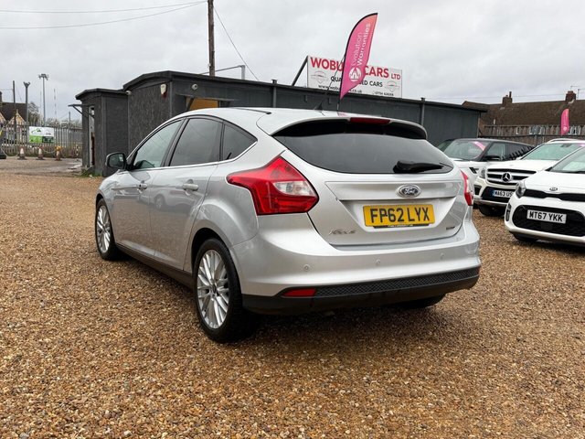 2012 FORD FOCUS 1.6 TDCi Titanium Euro 5 (s/s) 5dr - Photo 12