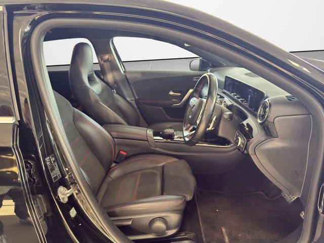 2020 MERCEDES-BENZ A-CLASS 1.3 A200 AMG Line (Executive) Hatchback 5dr Petrol 7G-DCT Euro 6 (s/s) (163 ps) - Photo 9