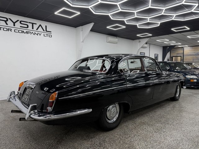 View our JAGUAR MK X