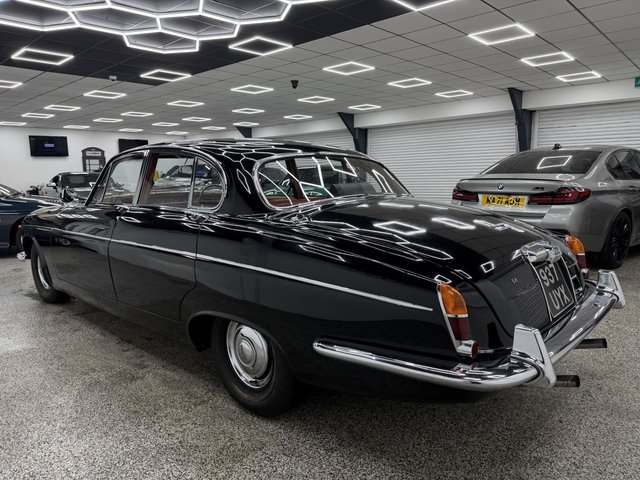 View our JAGUAR MK X