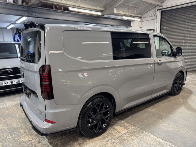 2026 VOLKSWAGEN TRANSPORTER - Photo 11