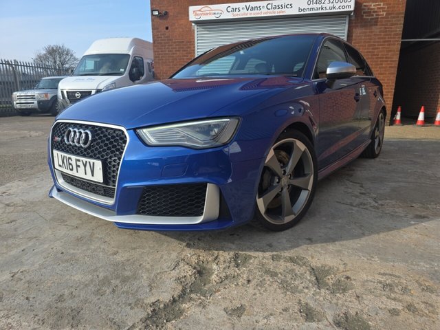 2016 AUDI RS3 - Photo 2
