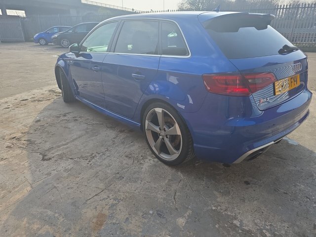 2016 AUDI RS3 - Photo 9