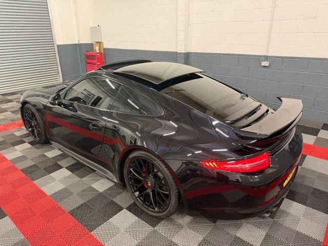 2015 PORSCHE 911 - Photo 4