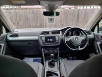 USED 2017 17 VOLKSWAGEN TIGUAN 2.0 TDI BlueMotion Tech SE Navigation SUV 5dr Diesel Manual Euro 6 (s/s) (150 ps) ** WE OFFER FINANCE ON THIS CAR **