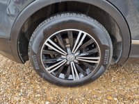 USED 2017 17 VOLKSWAGEN TIGUAN 2.0 TDI BlueMotion Tech SE Navigation SUV 5dr Diesel Manual Euro 6 (s/s) (150 ps) ** WE OFFER FINANCE ON THIS CAR **