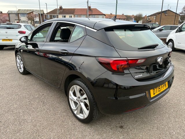 2019 VAUXHALL ASTRA - Photo 4