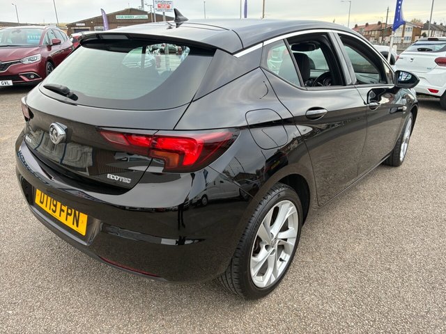 2019 VAUXHALL ASTRA - Photo 3