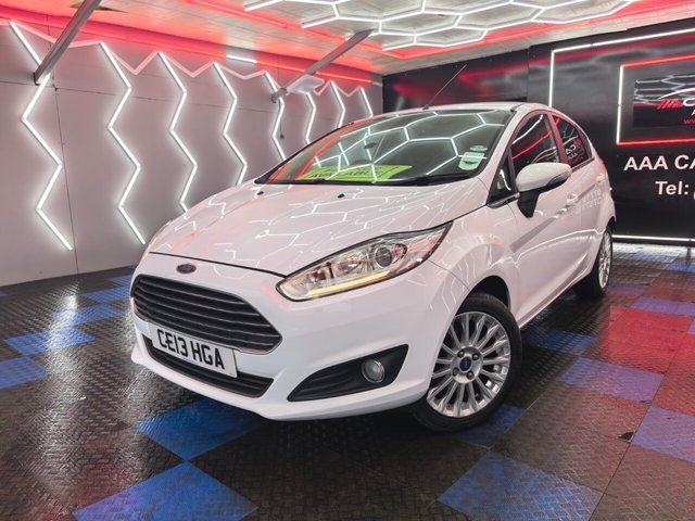 2013 FORD FIESTA - Photo 2