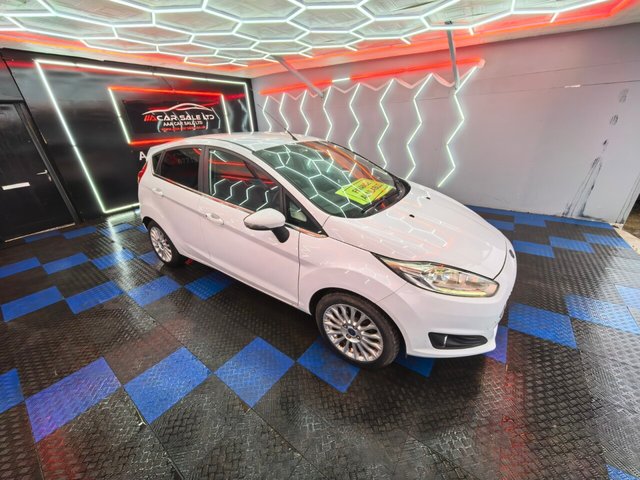 2013 FORD FIESTA - Photo 9