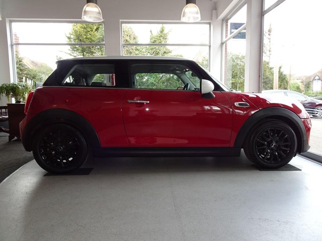View our MINI COOPER