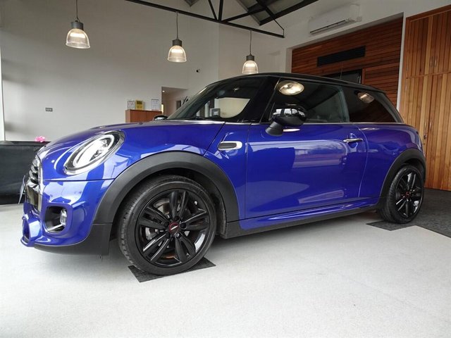 View our MINI HATCH