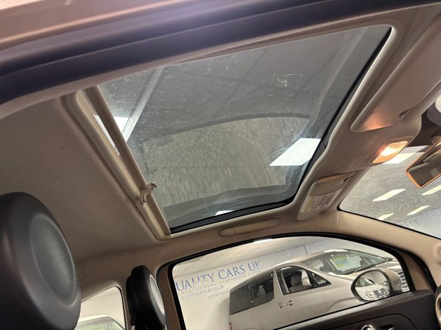 2013 FIAT 500 - Photo 3