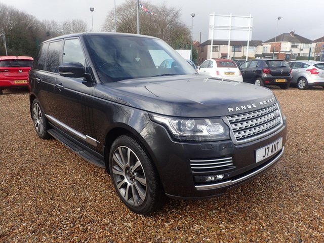 View our LAND ROVER RANGE ROVER