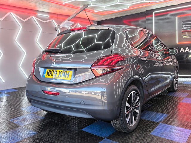 2019 PEUGEOT 208 - Photo 10