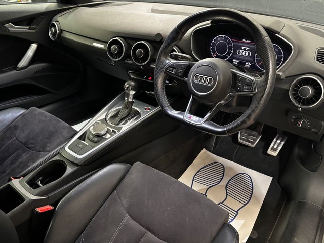 2016 AUDI TT - Photo 2