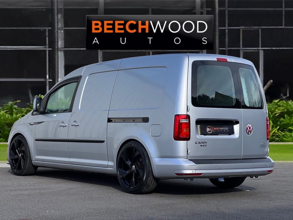 USED 2015 65 VOLKSWAGEN CADDY MAXI 1.6 TDI C20 CR Trendline Panel Van 6dr Diesel DSG LWB Euro 5 (102 ps) **REAR BED CONVERSION**